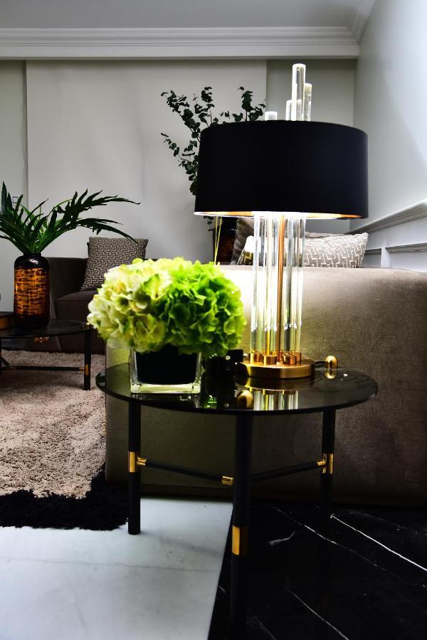 Versace Tower Luxury Suites - Downtown Beirut Esterno foto